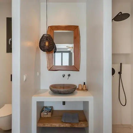 Near - 3br - Private Pool - Candia בית נופש