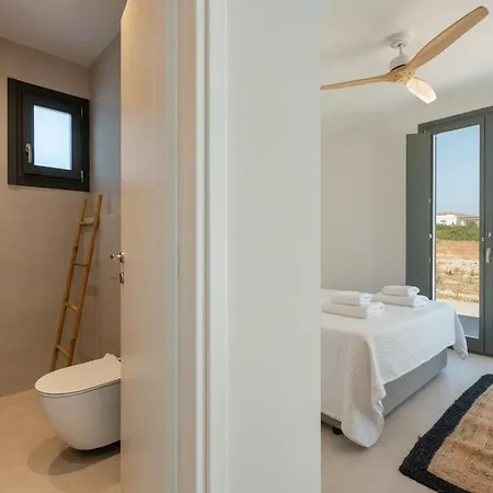 בית נופש Near - 3br - Private Pool - Candia נאוסה