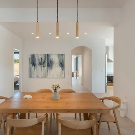 Near - 3br - Private Pool - Candia *