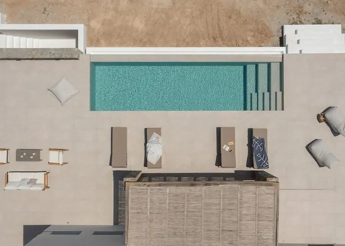 Holiday home Near - 3br - Private Pool - Candia Naousa (Paros)